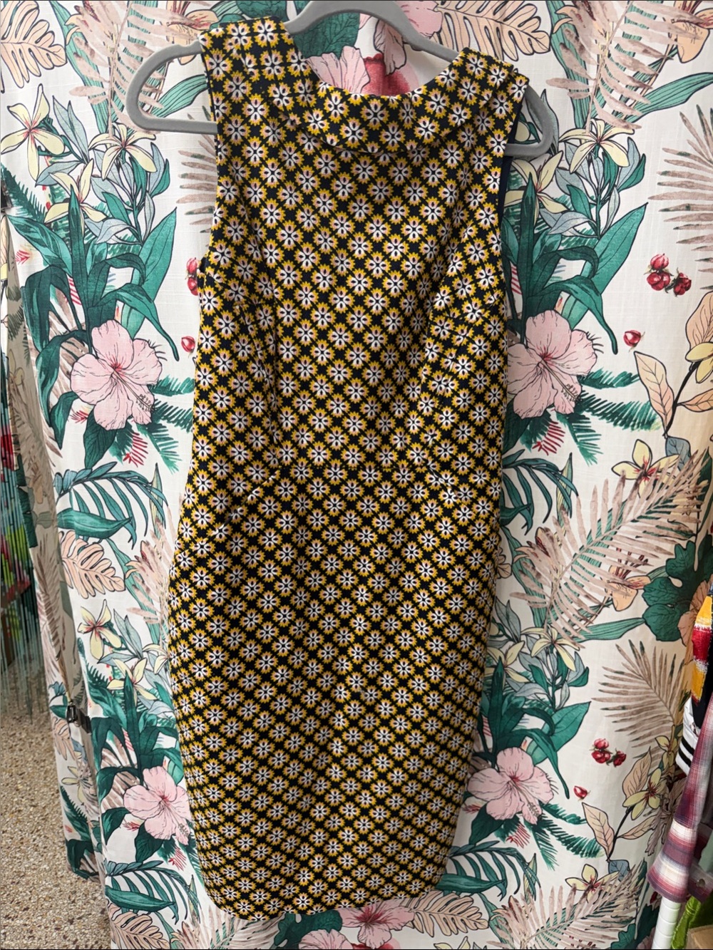 Boden Sleeveless Black and Yellow Floral Sheath Dress Size 8
